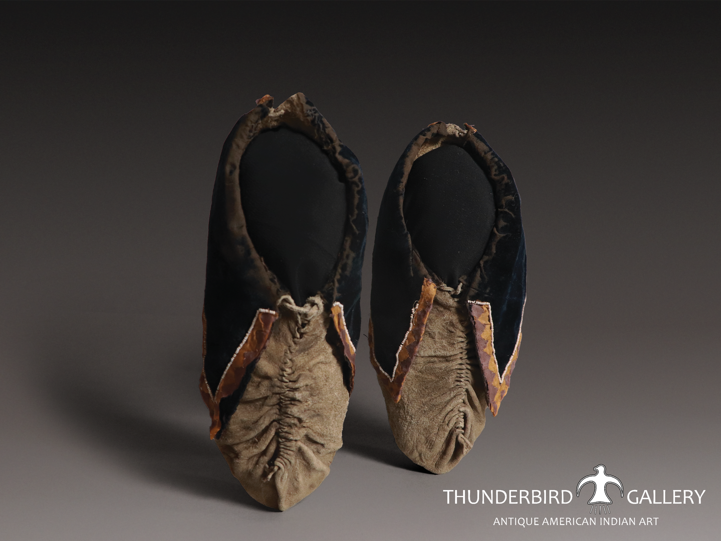 Woodlands Moccasins / Early 19th Century
