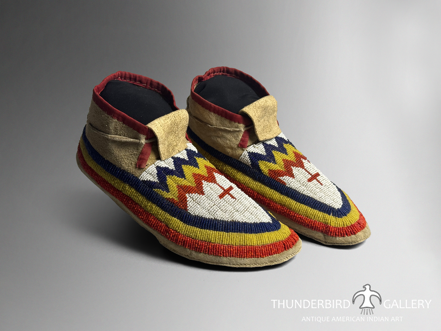 Sioux Moccasins / 1890